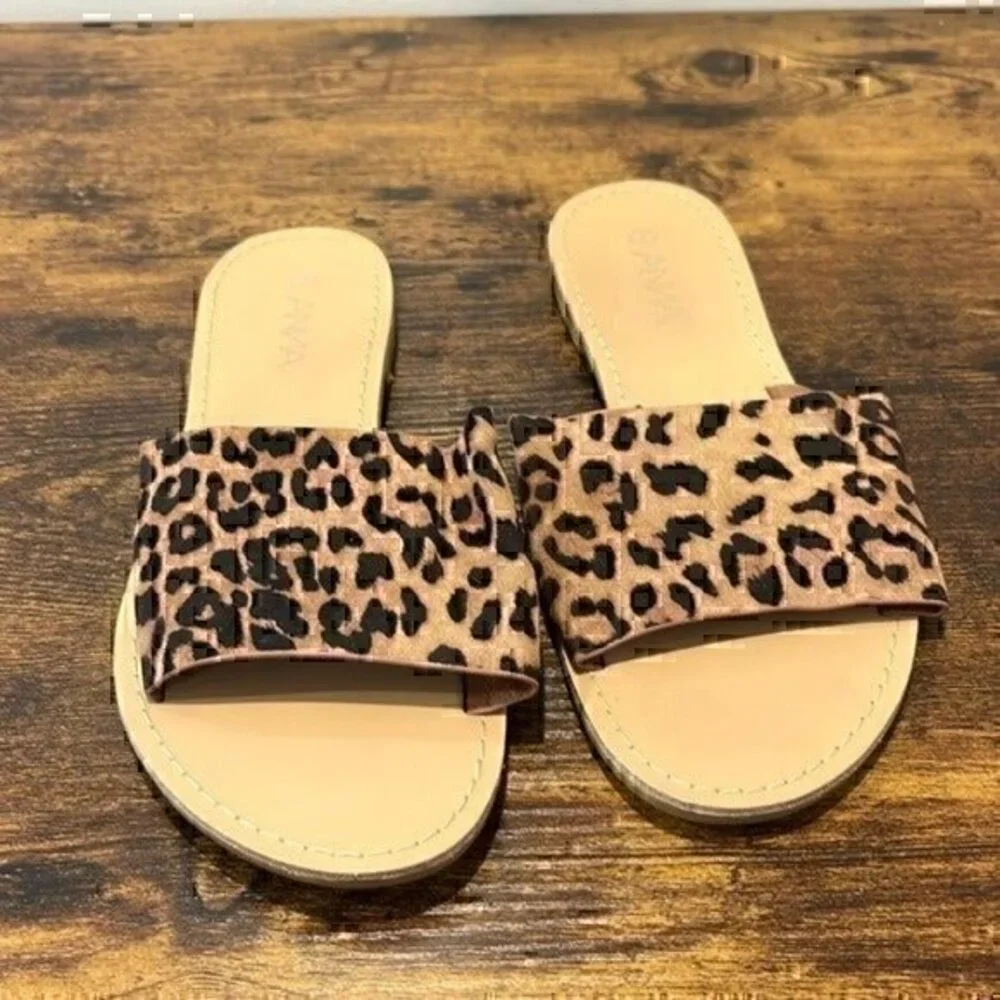Anna Tezza Leopard Suede slippers sandals size 7 women